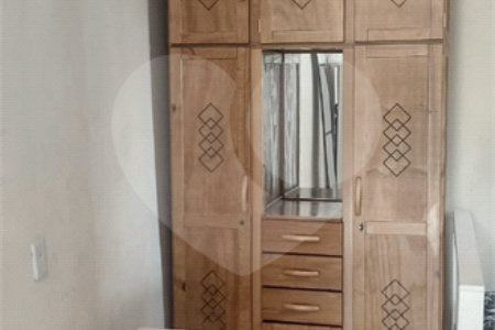 Casa à venda com 2 quartos, sendo 1 suíte, em Vila Gumercindo, São Paulo, SP