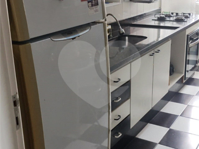 Apartamento à venda com 3 quartos, sendo 1 suíte,  em Campo Grande, São Paulo, SP