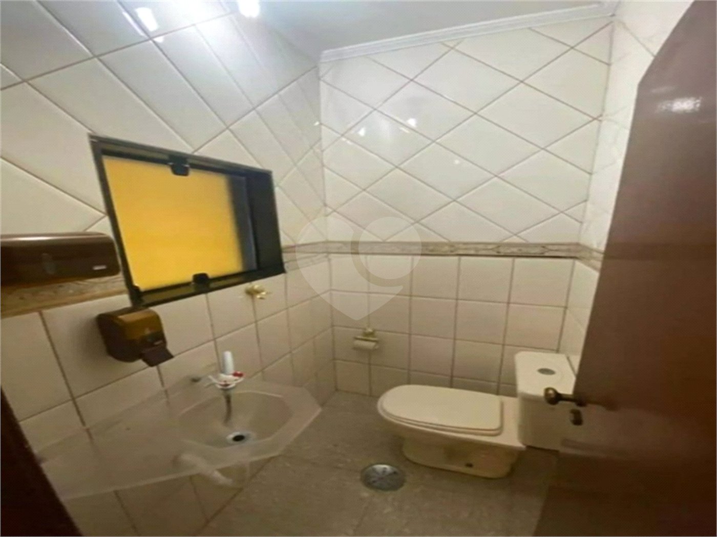 Sobrado à venda com 3 quartos, sendo 1 suíte, em Jardim Bom Clima, Guarulhos, SP