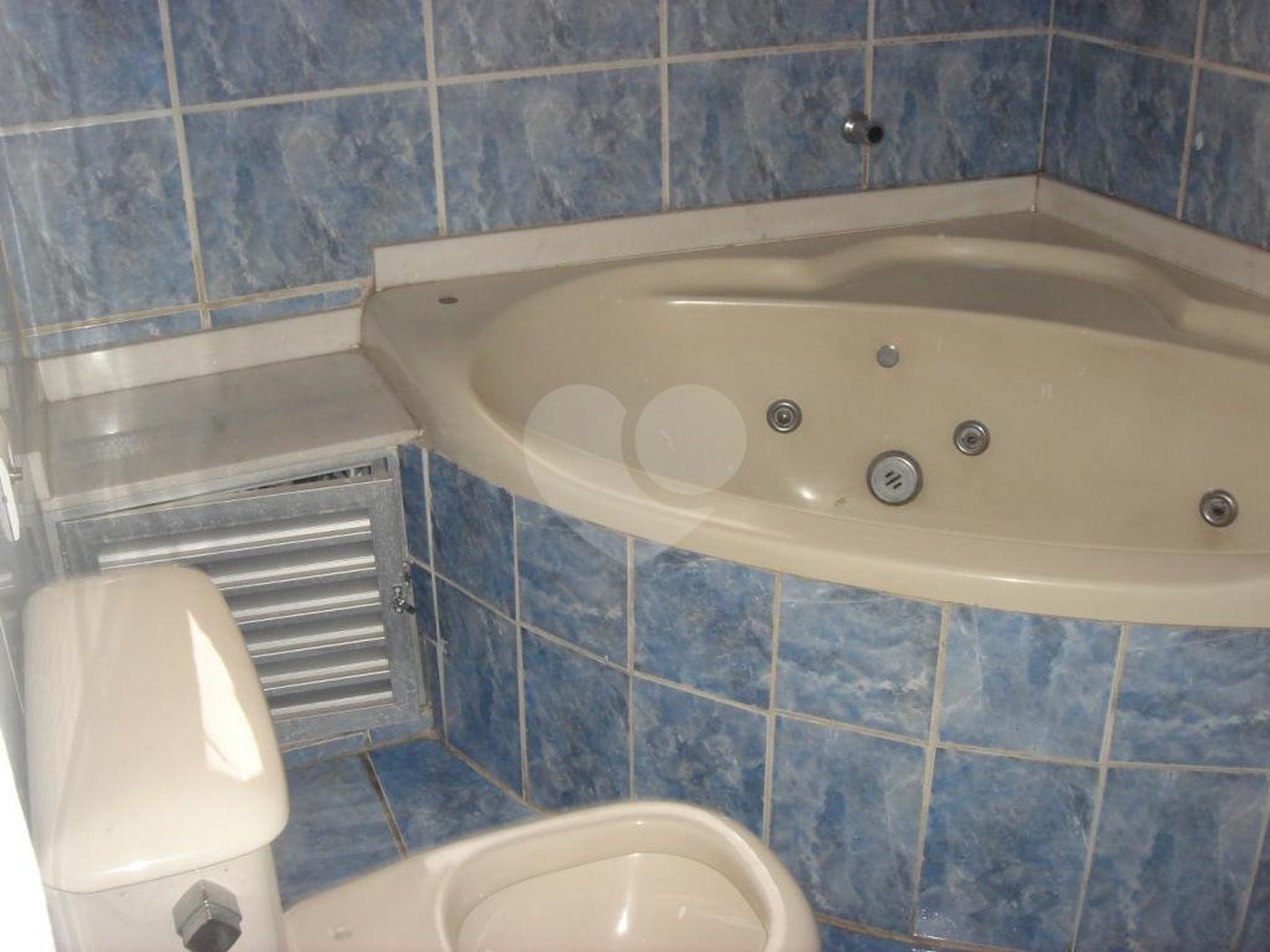 Sobrado à venda com 6 quartos, sendo 2 suítes,  em Santana, São Paulo, SP