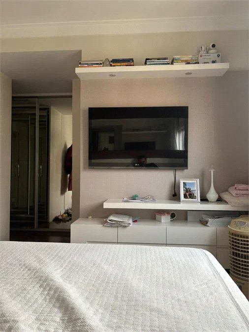 Apartamento à venda com 3 suítes em Vila Gertrudes, São Paulo, SP