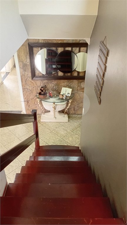 Casa à venda com 4 quartos, sendo 2 suítes, no condomínio Canamari, São Paulo - SP