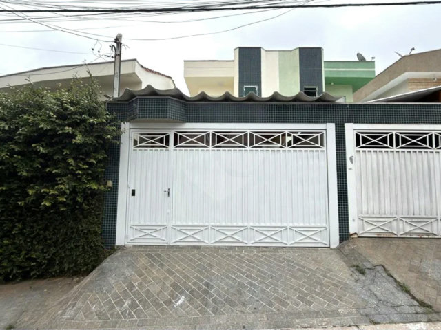 Sobrado à venda com 3 quartos, sendo 1 suíte,  em Jardim Vila Formosa, São Paulo, SP