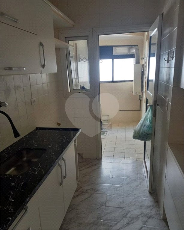 Apartamento à venda com 3 quartos, sendo 1 suíte,  em Vila Olímpia, São Paulo, SP