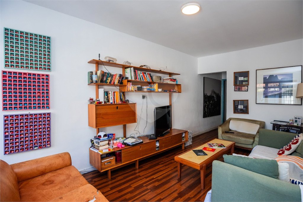 Casa à venda com 2 quartos, sendo 1 suíte, em Jardim Paulistano, São Paulo, SP