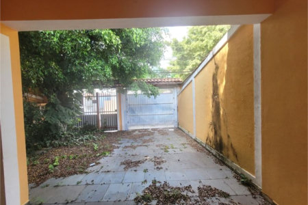 Casa à venda com 3 quartos, sendo 1 suíte, em Vila Vitório Mazzei, São Paulo, SP