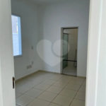 Casa para alugar com 3 suítes no condomínio Figueira Garden, Atibaia - SP