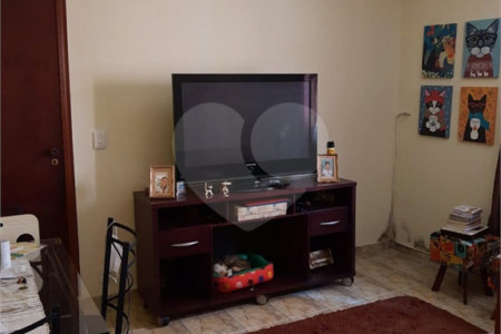 Casa à venda com 4 quartos, sendo 1 suíte, em Jardim das Palmas, São Paulo, SP