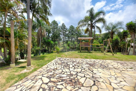 Casa à venda com 4 quartos, sendo 1 suíte, no Centro, Ibiúna, SP