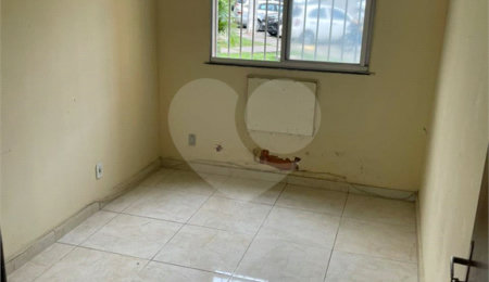 Apartamento para alugar com 2 quartos em Senador Vasconcelos, Rio de Janeiro, RJ