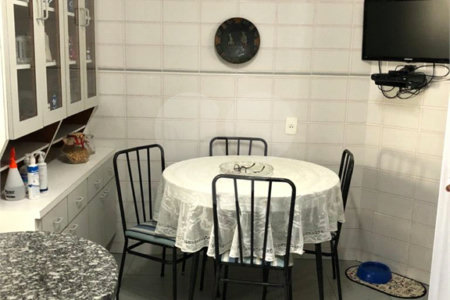 Apartamento à venda com 3 quartos, sendo 1 suíte, em Vila Azevedo, São Paulo, SP