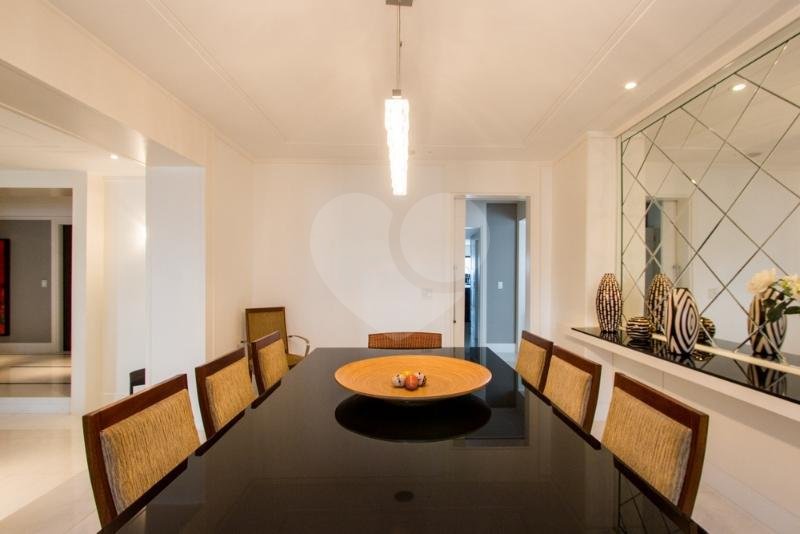 Apartamento à venda com 4 suítes em Jardim Marajoara, São Paulo, SP