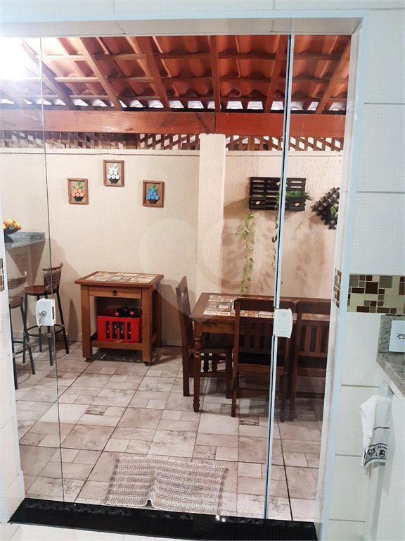 Casa à venda com 2 quartos, sendo 1 suíte, no condomínio Vilagio Milioni, Salto - SP