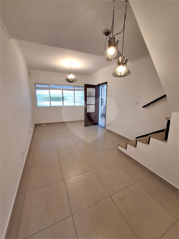 Sobrado à venda com 2 quartos em Parada Inglesa, São Paulo, SP