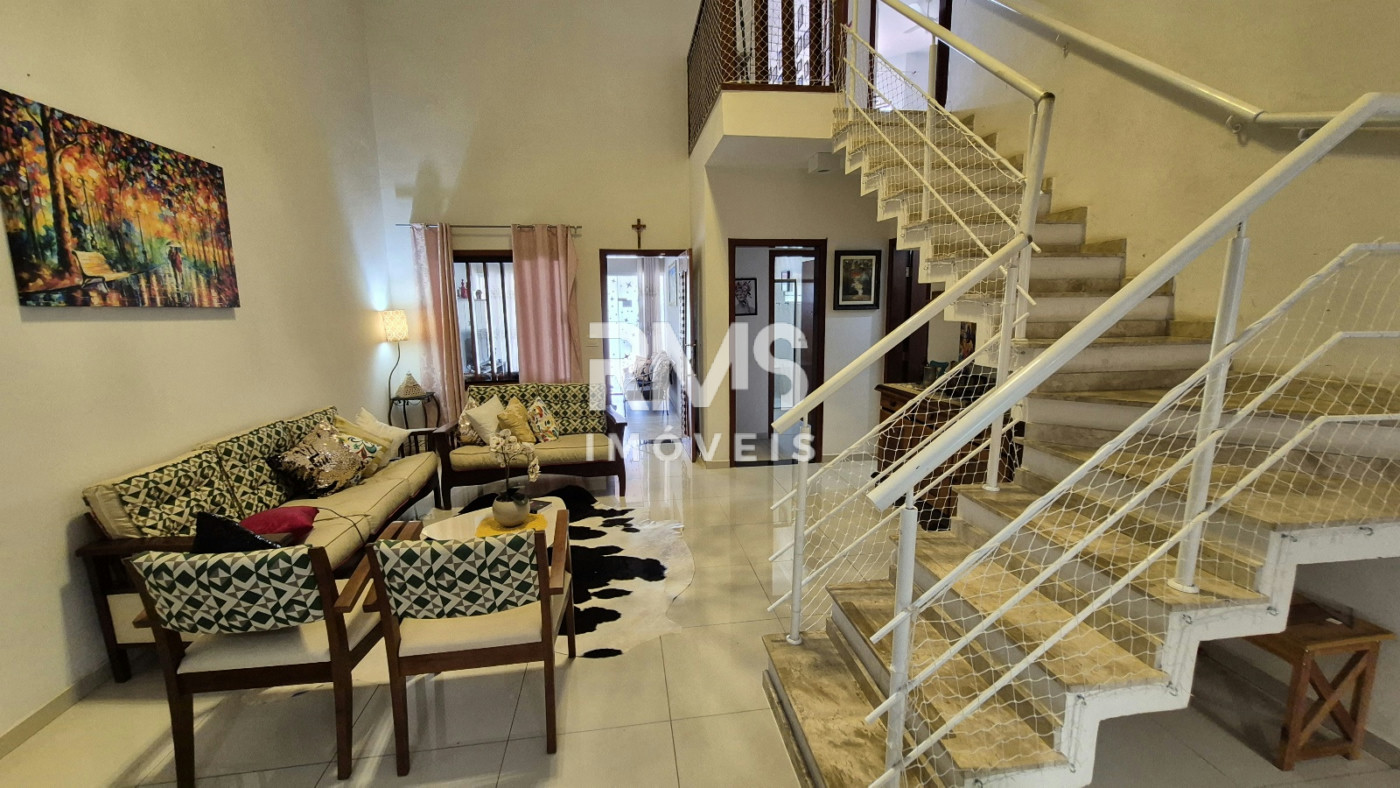 Casa à venda com 3 suítes no condomínio Granja Olga II, Sorocaba - SP