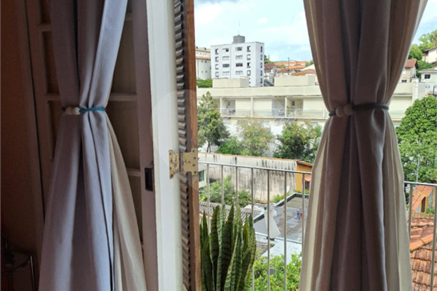 Sobrado à venda com 3 quartos, sendo 1 suíte, em Vila Irmãos Arnoni, São Paulo, SP