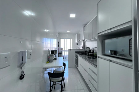 Apartamento à venda com 2 quartos, sendo 1 suíte, em Guilhermina, Praia Grande, SP