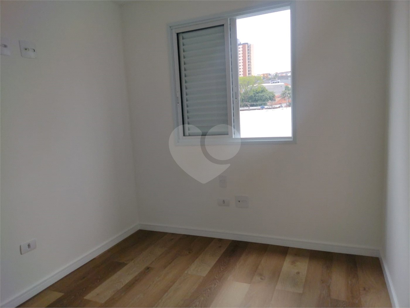 Apartamento à venda com 2 quartos, sendo 1 suíte, em Vila Maria Baixa, São Paulo, SP