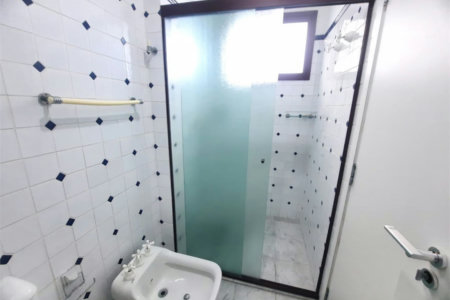 Apartamento Residencial à venda, Pitangueiras, Guarujá - AP0136.