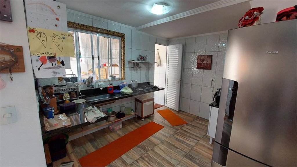 Casa à venda com 3 quartos, sendo 1 suíte,  em Vila Nivi, São Paulo, SP