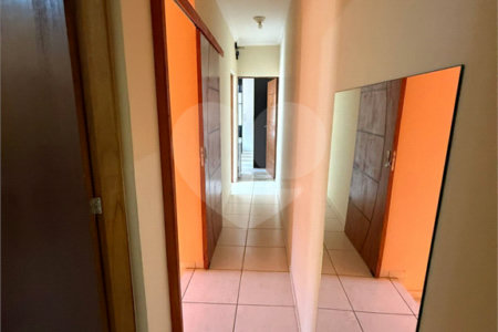 Casa à venda com 3 quartos em Jardim Moraes, Itaquaquecetuba, SP