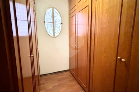 Casa à venda com 5 quartos, sendo 2 suítes, em Vila Formosa, São Paulo, SP