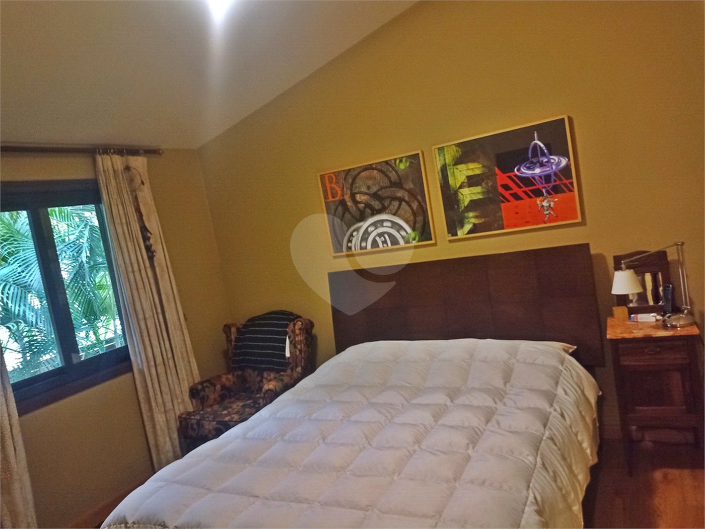 Casa à venda com 4 quartos, sendo 2 suítes,  em Morumbi, São Paulo, SP