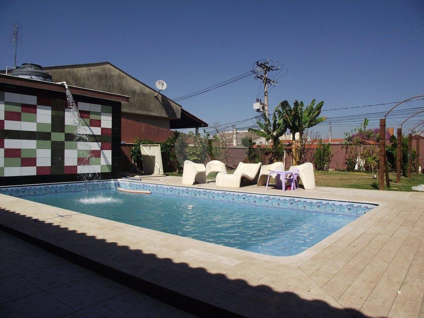 Casa Térrea à venda ou para alugar com 3 quartos, sendo 1 suíte, em Jardim Celani, Salto, SP