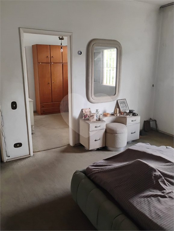 Sobrado à venda com 3 quartos, sendo 1 suíte, em Jardim São Bento, São Paulo, SP