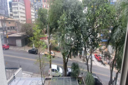 Apartamento à venda com 3 quartos, sendo 1 suíte, em Pinheiros, São Paulo, SP