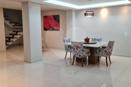 Casa à venda com 4 quartos, sendo 3 suítes,  em Jardim Vera Regina, Campo Limpo Paulista, SP