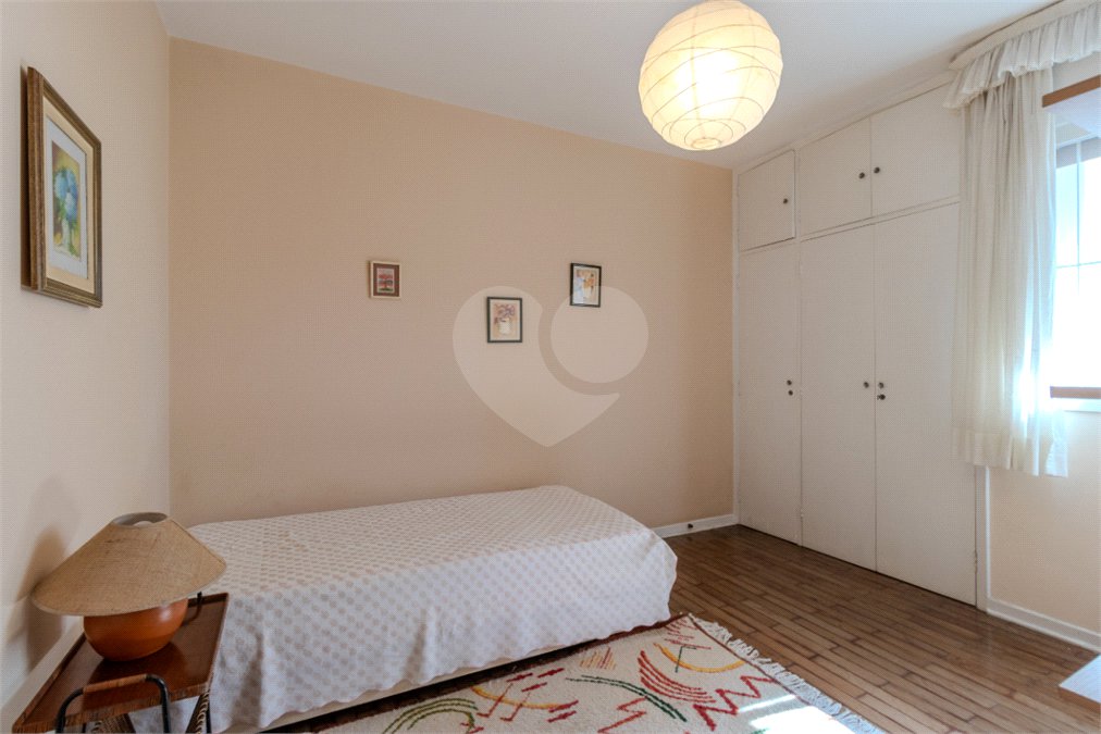 Casa Térrea à venda com 4 quartos, sendo 1 suíte, em Brooklin, São Paulo, SP