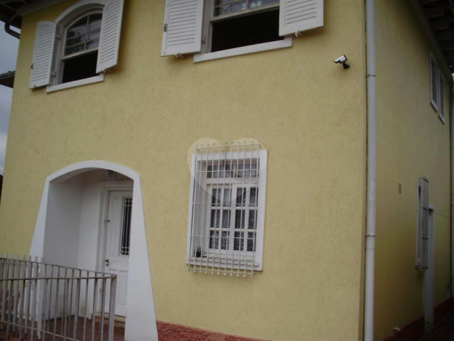 Sobrado à venda com 3 quartos, sendo 1 suíte,  em Horto, São Paulo, SP