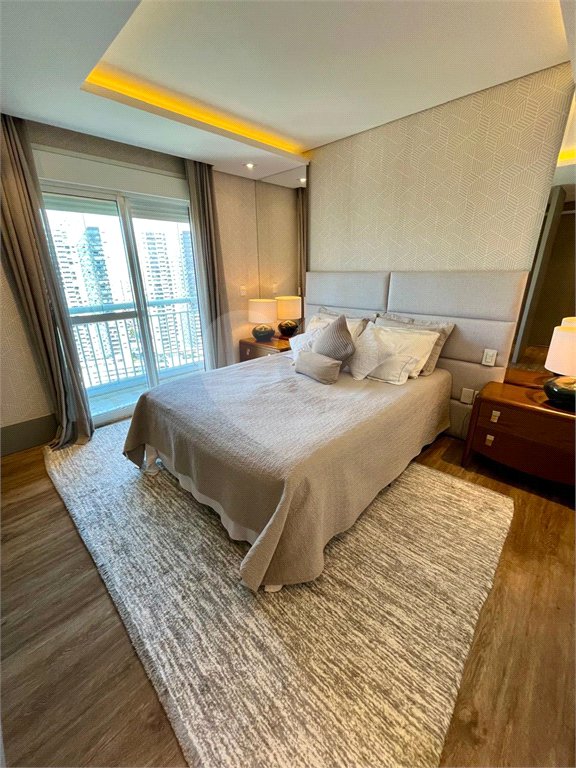 Apartamento à venda com 4 quartos, sendo 3 suítes, em Morumbi, São Paulo, SP