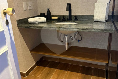 Apartamento à venda com 1 quarto em Jardim Paulistano, São Paulo, SP