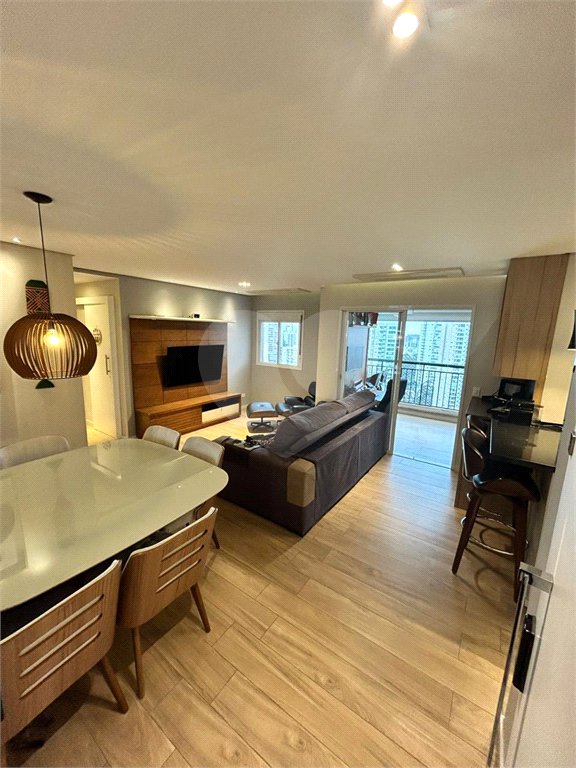 Apartamento à venda com 2 quartos, sendo 1 suíte, em Parque Reboucas, São Paulo, SP