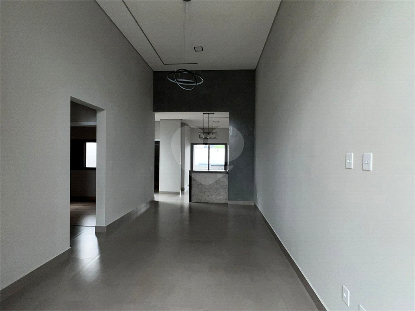 Casa à venda com 3 quartos, sendo 1 suíte, no condomínio Horto Florestal Villagio, Sorocaba - SP