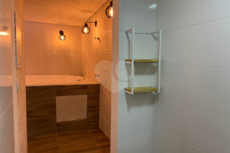Casa à venda com 4 suítes em Suru, Santana de Parnaíba, SP