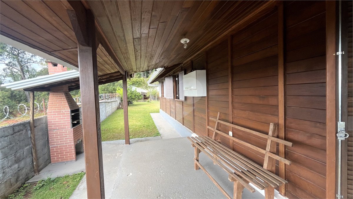 Casa Térrea para alugar com 3 quartos, sendo 1 suíte, em Jardim Estância Brasil, Atibaia, SP