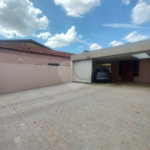 Casa à venda com 5 quartos, sendo 1 suíte, em Parque da Lagoa, Itapetininga, SP