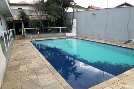 Casa à venda com 4 suítes em Lar São Paulo, São Paulo, SP