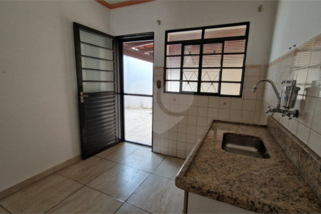 Casa à venda com 2 quartos no condomínio Residencial Nova Sorocaba, Sorocaba - SP