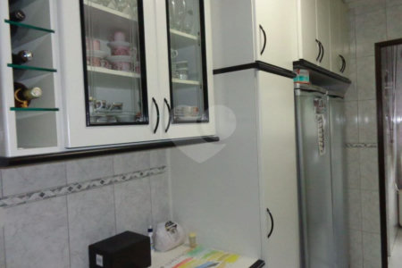 Apartamento à venda com 3 quartos, sendo 1 suíte, em Vila Ester (zona Norte), São Paulo, SP