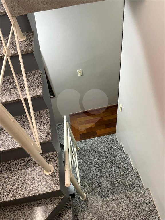 Casa à venda com 3 quartos, sendo 1 suíte, no condomínio Residencial Via Veneto, São Paulo - SP