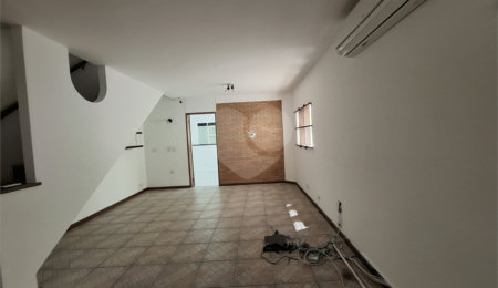 Sobrado à venda com 3 quartos, sendo 1 suíte,  em Chácara Santo Antônio, São Paulo, SP