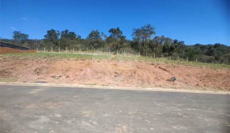 Terreno à venda no condomínio Portal Lamis I, Atibaia - SP