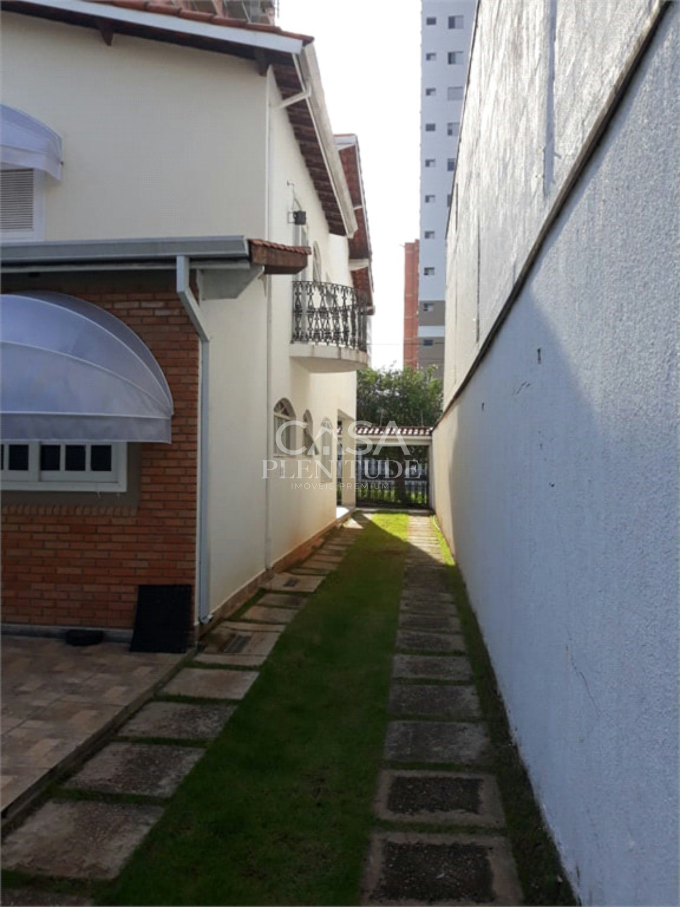 Casa à venda com 4 quartos, sendo 1 suíte, em Vila Jardini, Sorocaba, SP