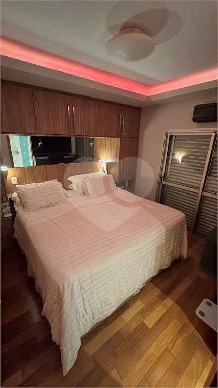 Apartamento à venda com 2 quartos, sendo 1 suíte, em Vila Olímpia, São Paulo, SP