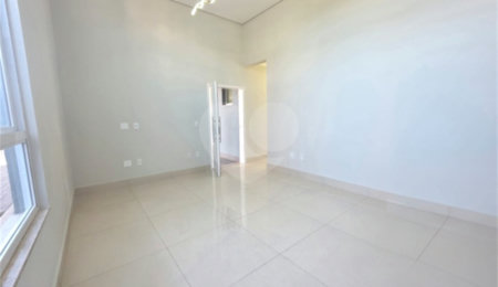 Casa à venda com 3 suítes em Marambaia, Vinhedo, SP
