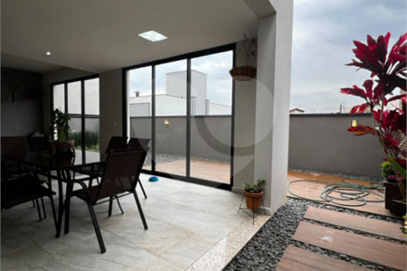 Casa à venda com 4 quartos, sendo 3 suítes, no condomínio Mosaico Essence, Mogi das Cruzes - SP
